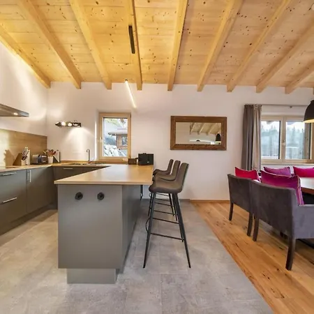 בקתה Stylish Alpine With Carport *