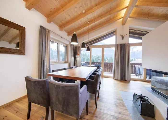 Chalet Stylish Alpine With Carport