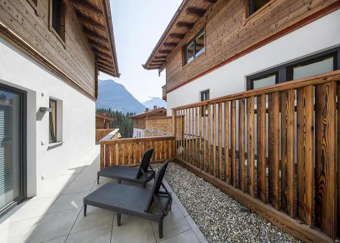 Chalet Stylish Alpine With Carport Neukirchen am Großvenediger