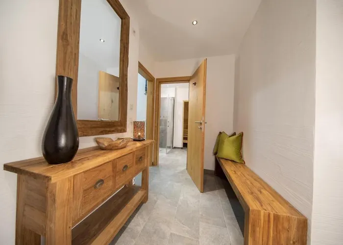 Chalet Stylish Alpine With Carport