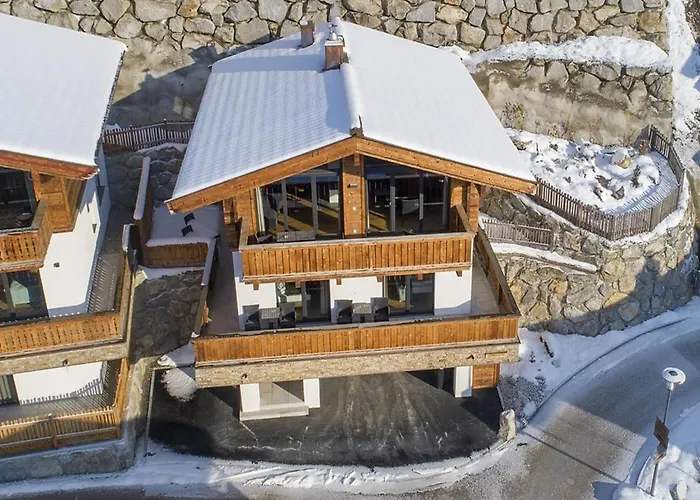 Stylish Alpine With Carport Horská chata Neukirchen am Großvenediger