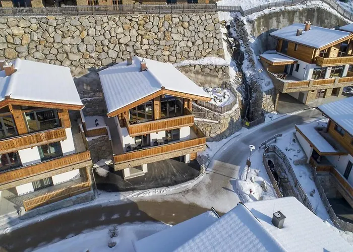 Stylish Alpine With Carport Chalet Neukirchen am Großvenediger